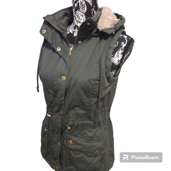 Snobbish Anorak Hooded Faux Fur Lined Vest - Picture 3 of 8